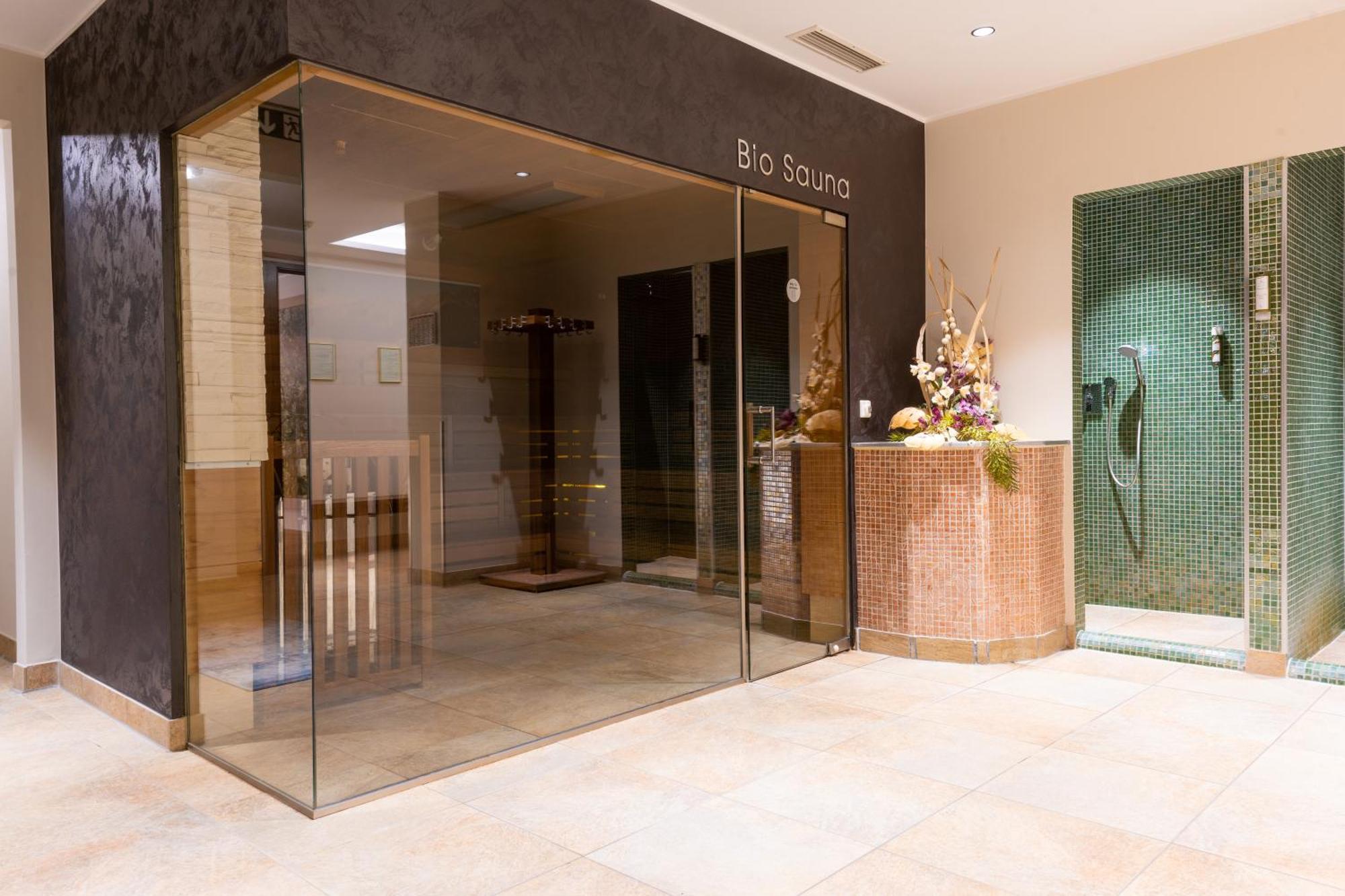 Grandhotel Lienz Business-Wellness & Gourmet Exteriör bild
