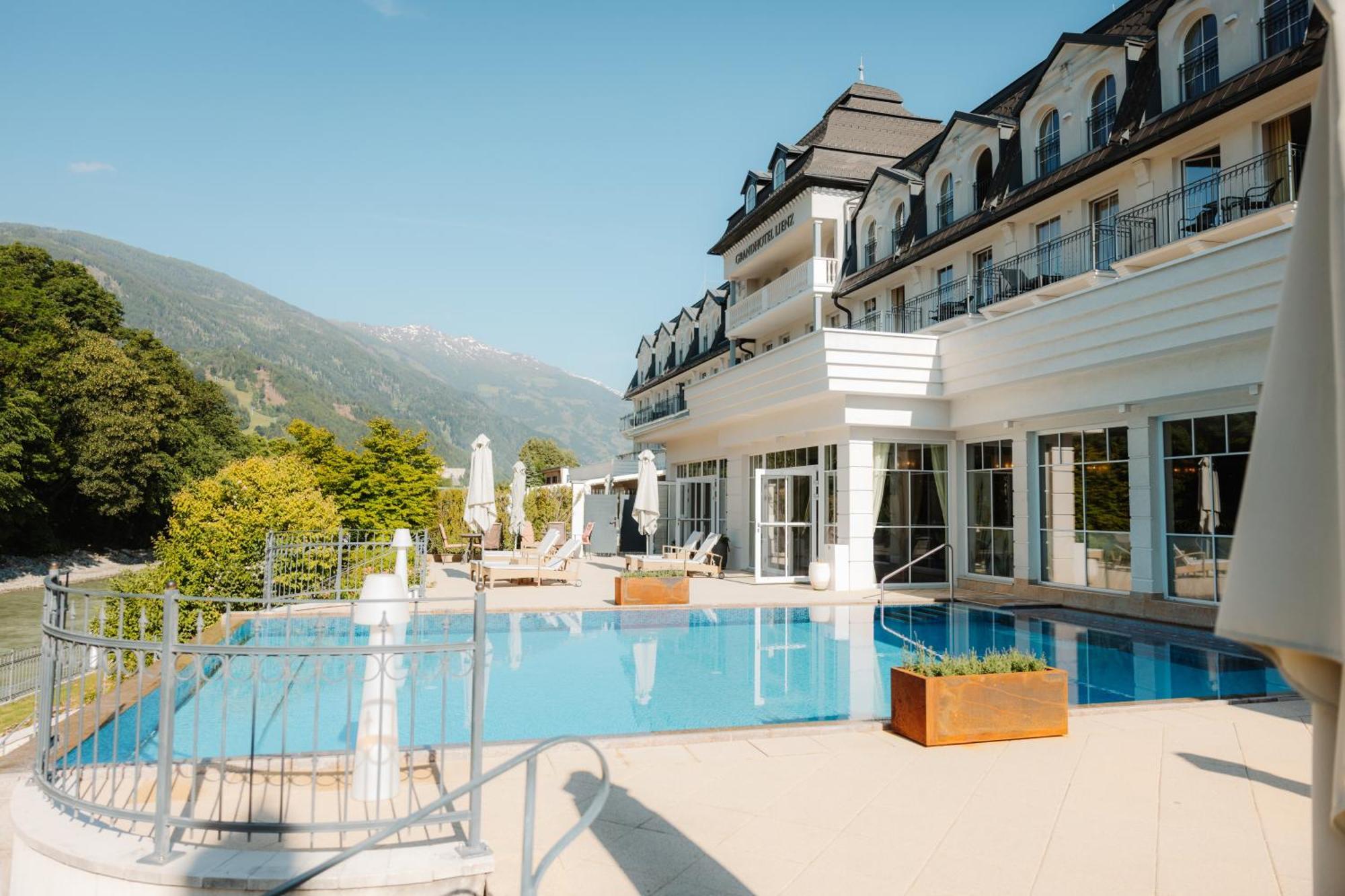 Grandhotel Lienz Business-Wellness & Gourmet Exteriör bild